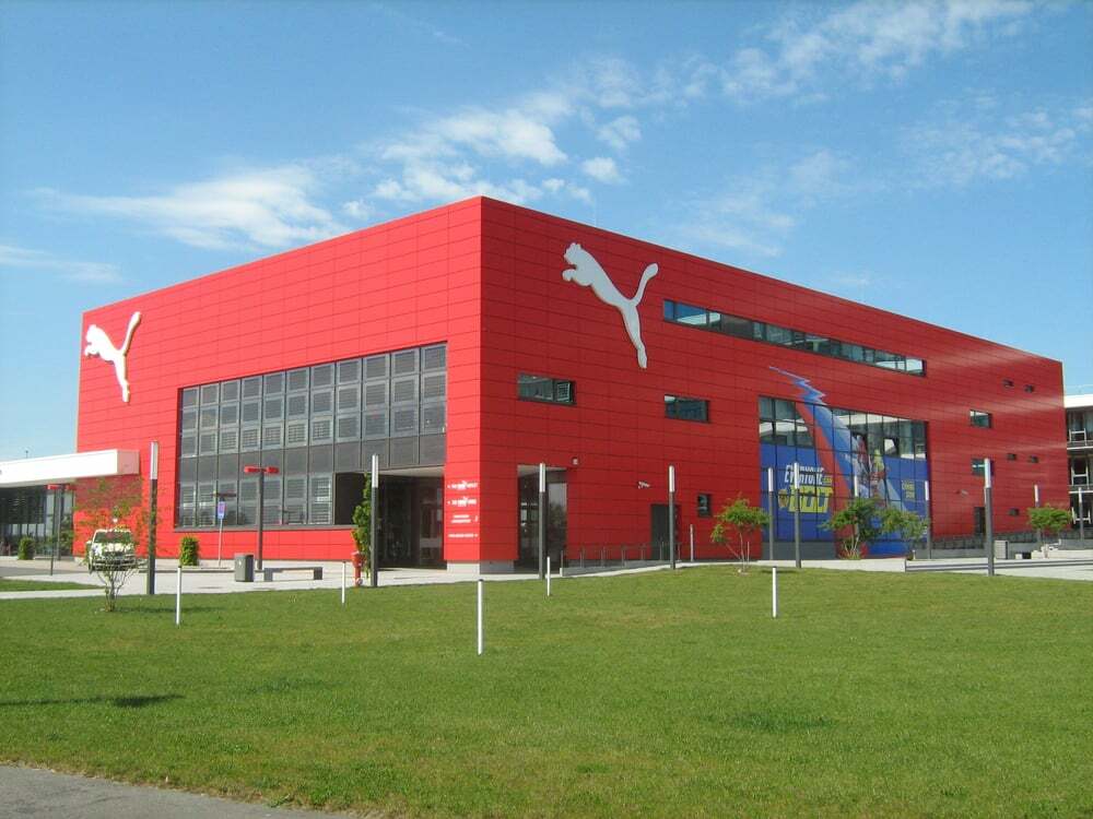 Работник на склад брендовой одежды PUMA