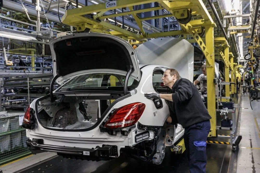 Комплектовщик сидений для MERCEDES-BENZ