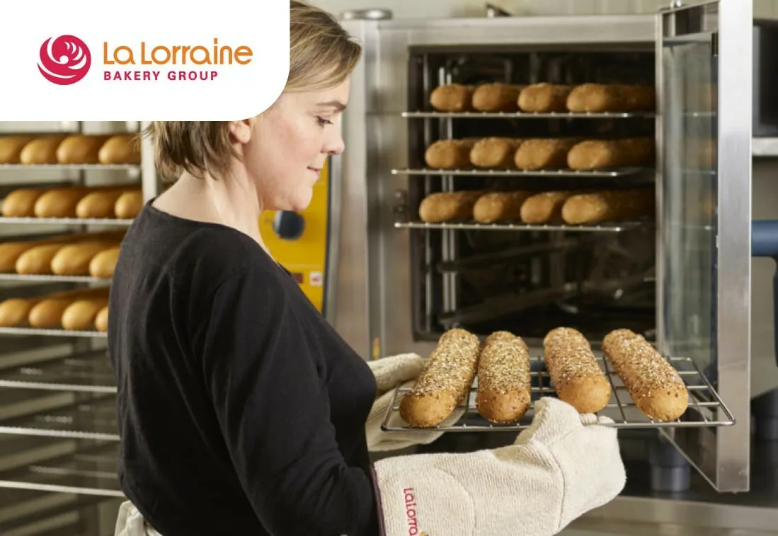 Работник в пекарню La Lorraine